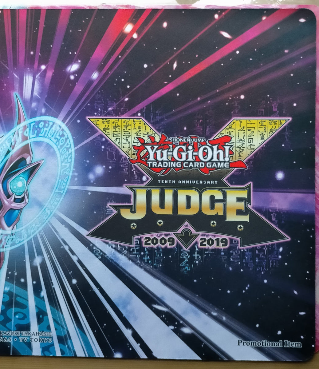 遊戯王 公式 JUDGE 2019 マジシャンオブカオス プレイマット 